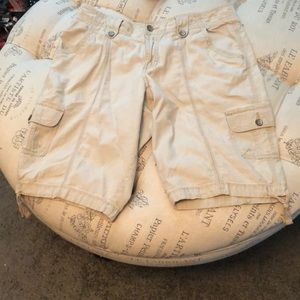 Sonoma khaki cargo short size 10